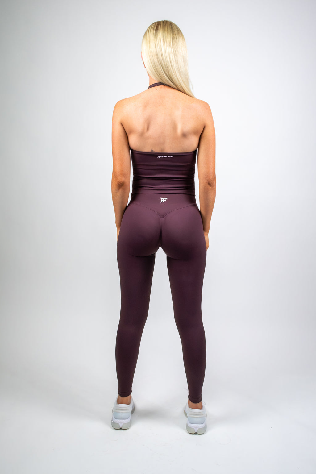 Sculpt halter tank